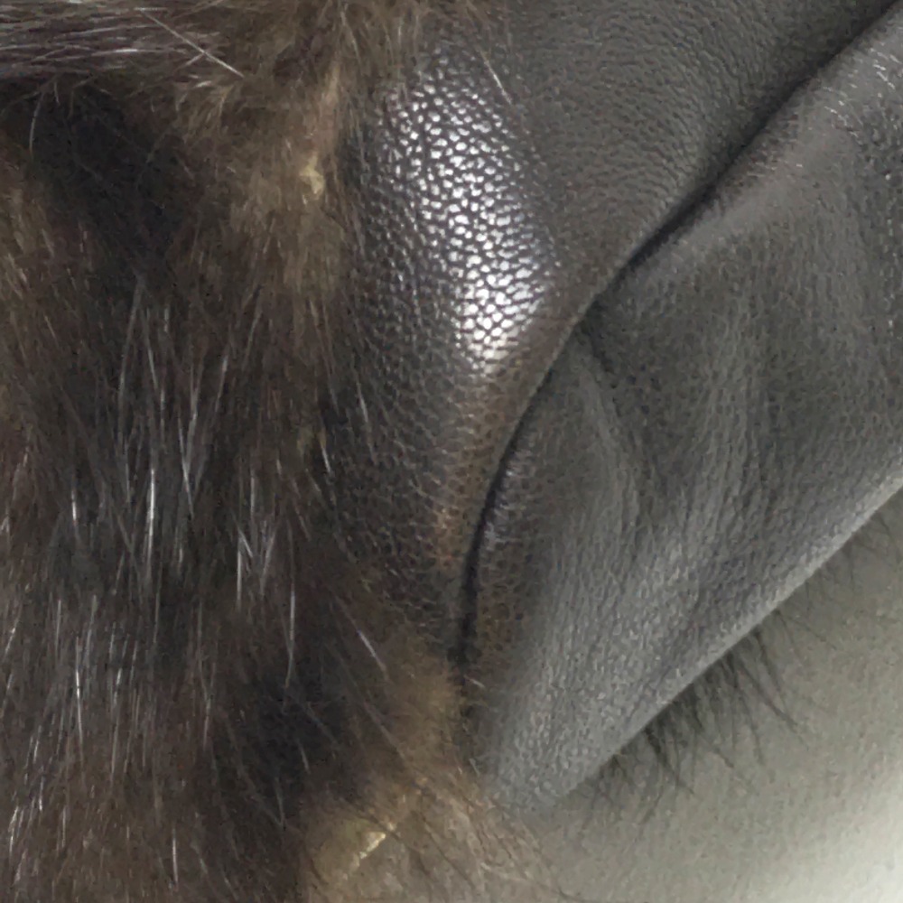 Fendi Peekaboo Bag Shoulder Fur Black - Picture 4 of 9